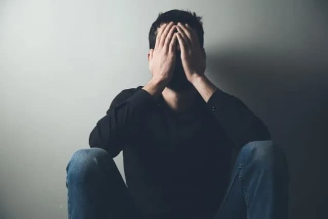 Depresja: kiedy do szpitala? Poznaj objawy wymagające hospitalizacji Depresja: kiedy do szpitala? Poznaj objawy wymagające hospitalizacji