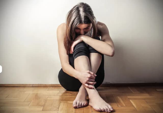 Jak żyć z osobowością schizoidalną? Praktyczne porady i wsparcie w codzienności Jak żyć z osobowością schizoidalną? Praktyczne porady i wsparcie w codzienności