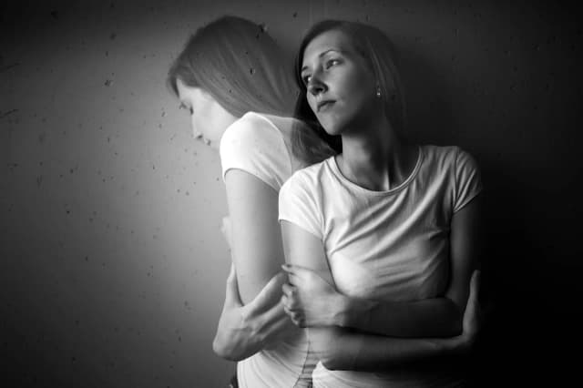 Jak postępować z osobą chorą psychicznie, by uniknąć trudności w opiece Jak postępować z osobą chorą psychicznie, by uniknąć trudności w opiece
