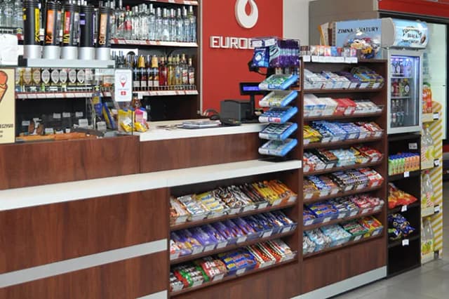 Jakie leki kupisz na stacji benzynowej? Sprawdź, co warto mieć w podróży Jakie leki kupisz na stacji benzynowej? Sprawdź, co warto mieć w podróży