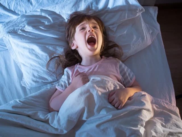 Jak radzić sobie z lękami nocnymi u dzieci – skuteczne metody Jak radzić sobie z lękami nocnymi u dzieci – skuteczne metody